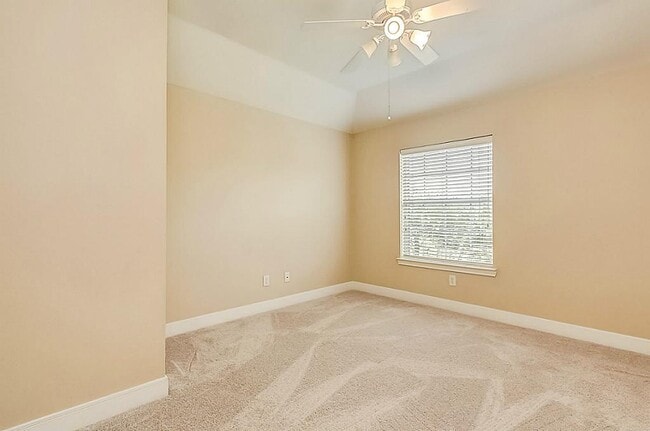 Building Photo - 5715 Sapphire Vista Ln