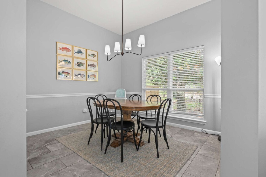 Building Photo - 4618 Windstarr Dr