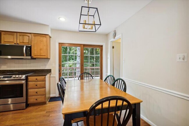 Building Photo - 11403 Bronzedale Dr
