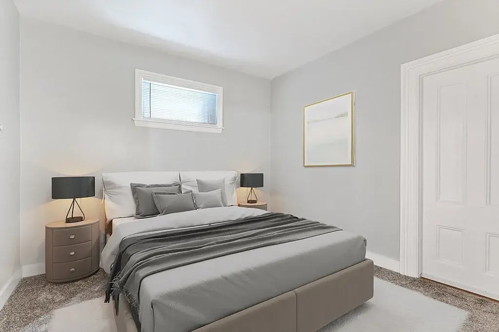 Building Photo - 7 Saint Charles St