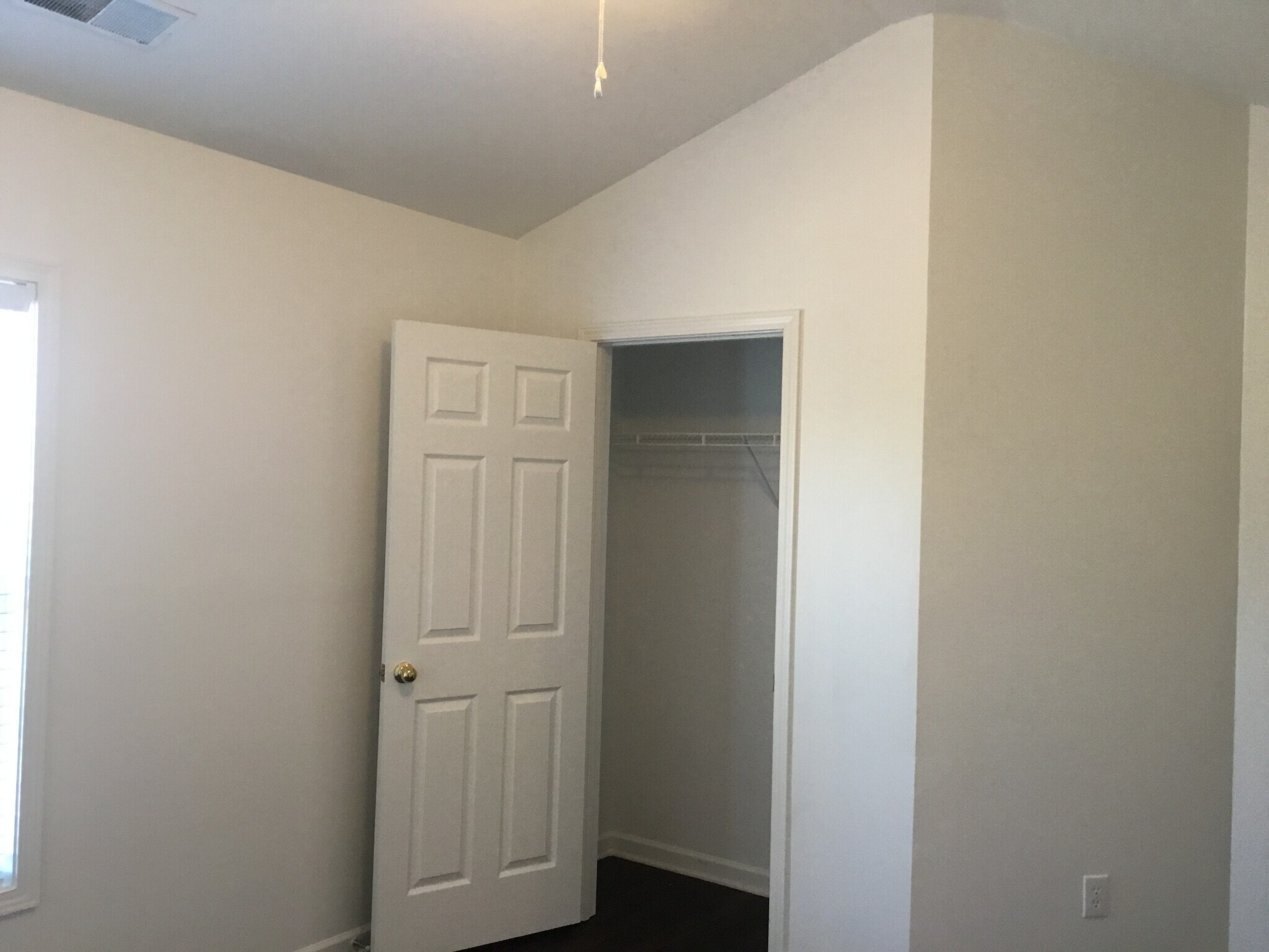 Building Photo - 4544 Fairport Ct