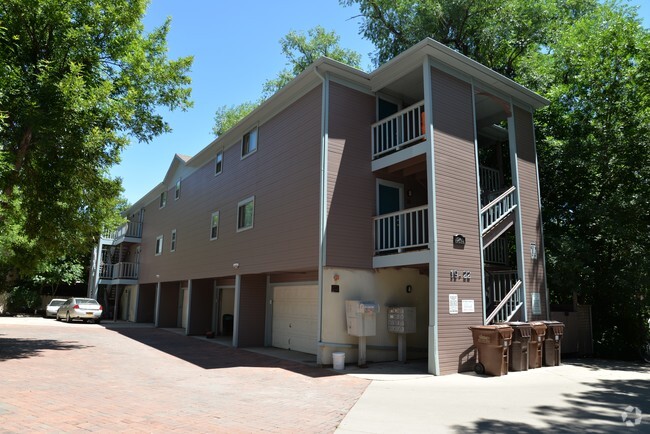 Building Photo - Elder Square Apartments