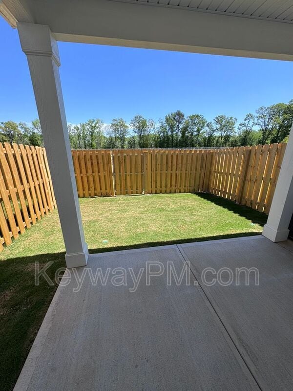 Building Photo - 2062 Denmark Ave SE