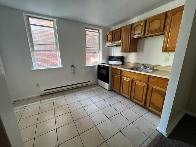 Building Photo - 2135 S 8th St