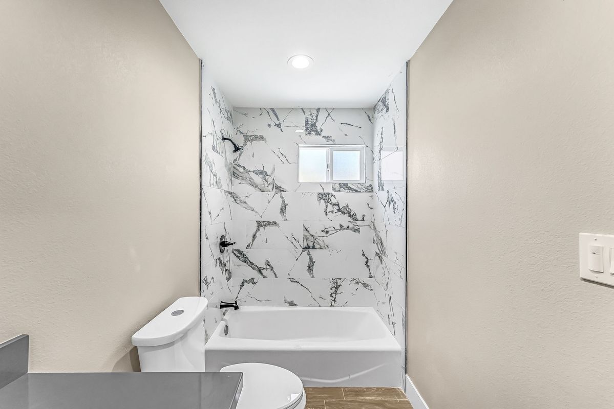 Building Photo - 2417 W Stanford St