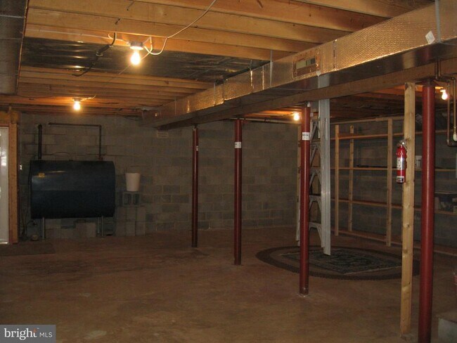 Building Photo - 2109 S Childs Rd