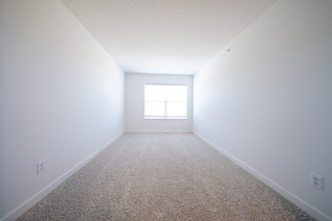 Building Photo - 5147 Long Pointe Pass
