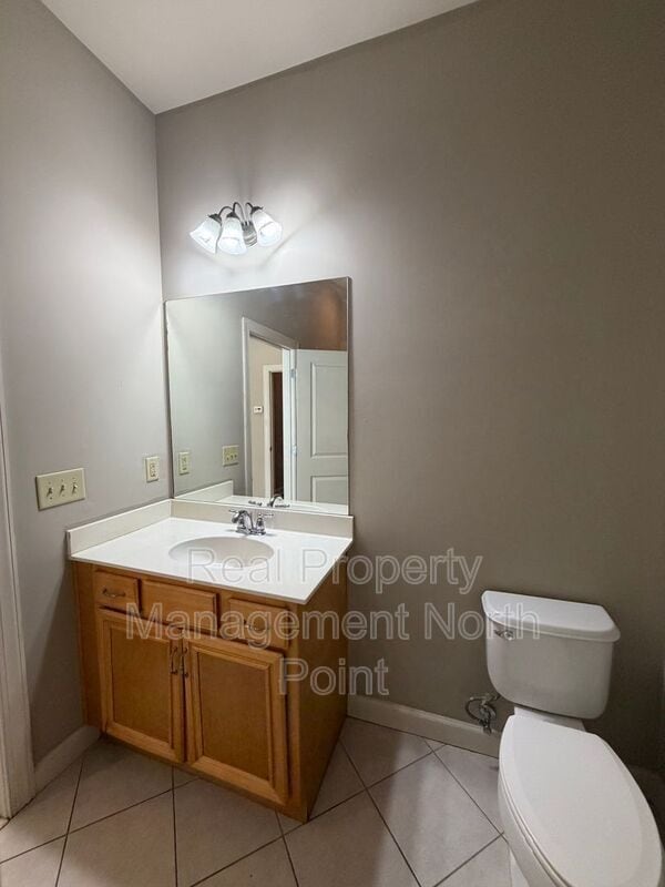 Building Photo - 3026 Eltham Pl