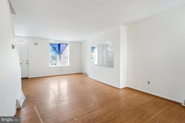 Building Photo - 3306 Haverford Ave