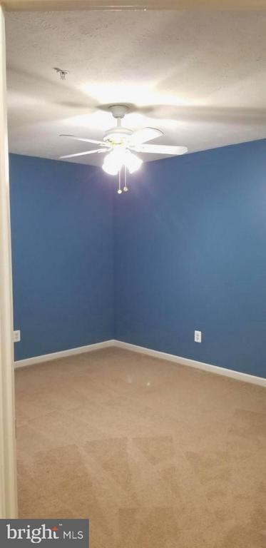 Building Photo - 323 Golden Eagle Way