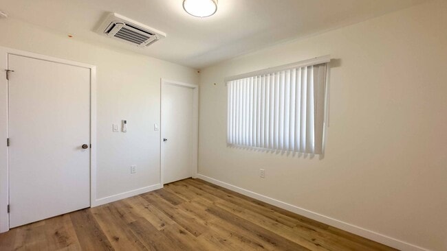 Building Photo - 126 E 3rd St