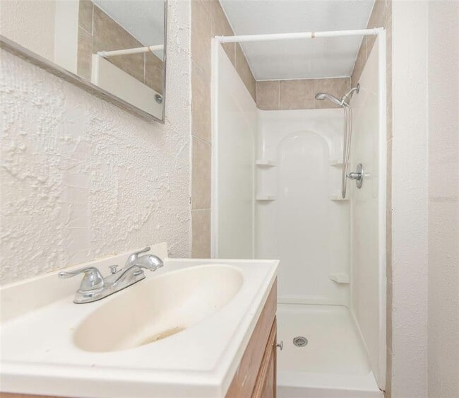 Building Photo - 2423 Auburn St S