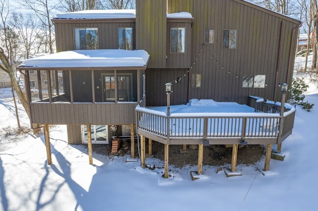 Building Photo - 4-bedroom 2.5-bath home in Cortlandt Manor