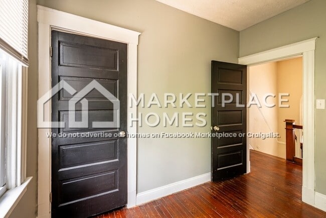 Building Photo - 2922 Hackberry St