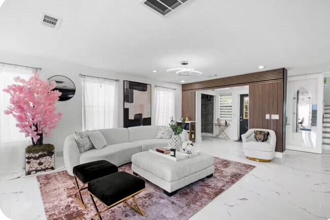 Building Photo - 12417 S Indian River Dr