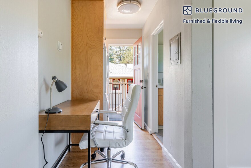 Building Photo - 325 Hawthorne Ave