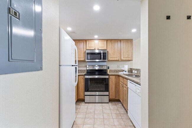 Building Photo - 1700 N Ocean Blvd