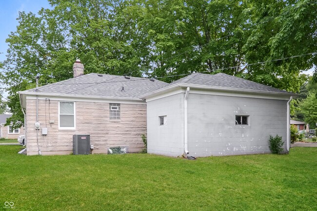 Building Photo - 2804 N Moreland Ave