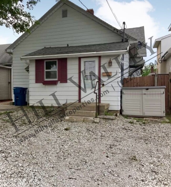 Building Photo - 3 Bedroom, 1.5 Bathroom Home