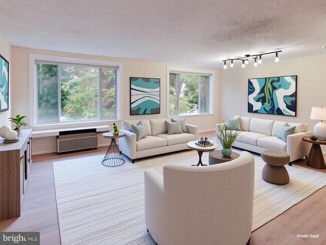 Primary Photo - 1730 Arlington Blvd