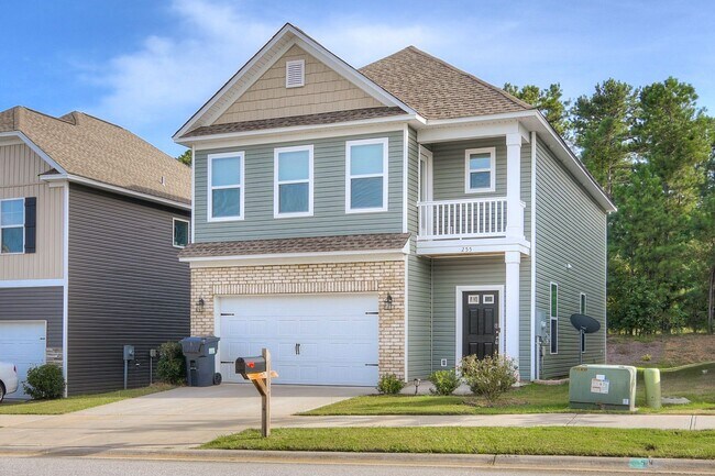 Building Photo - 3 Bedroom 2.5 Bath in Grovetown!