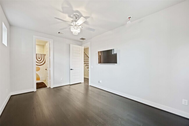 Building Photo - 4235 Allen St