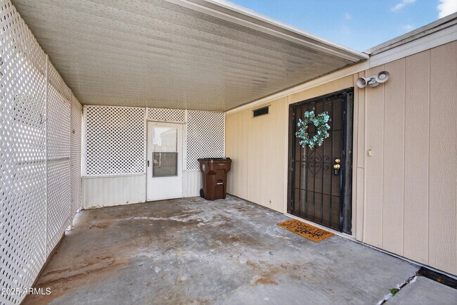 Building Photo - 5807 E Leonora St