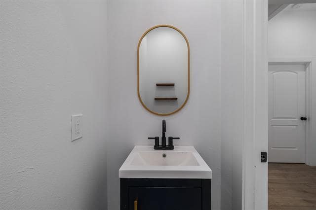 Building Photo - 406 Wolfe St