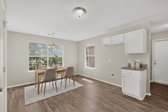 Building Photo - 625 Spillway Dr