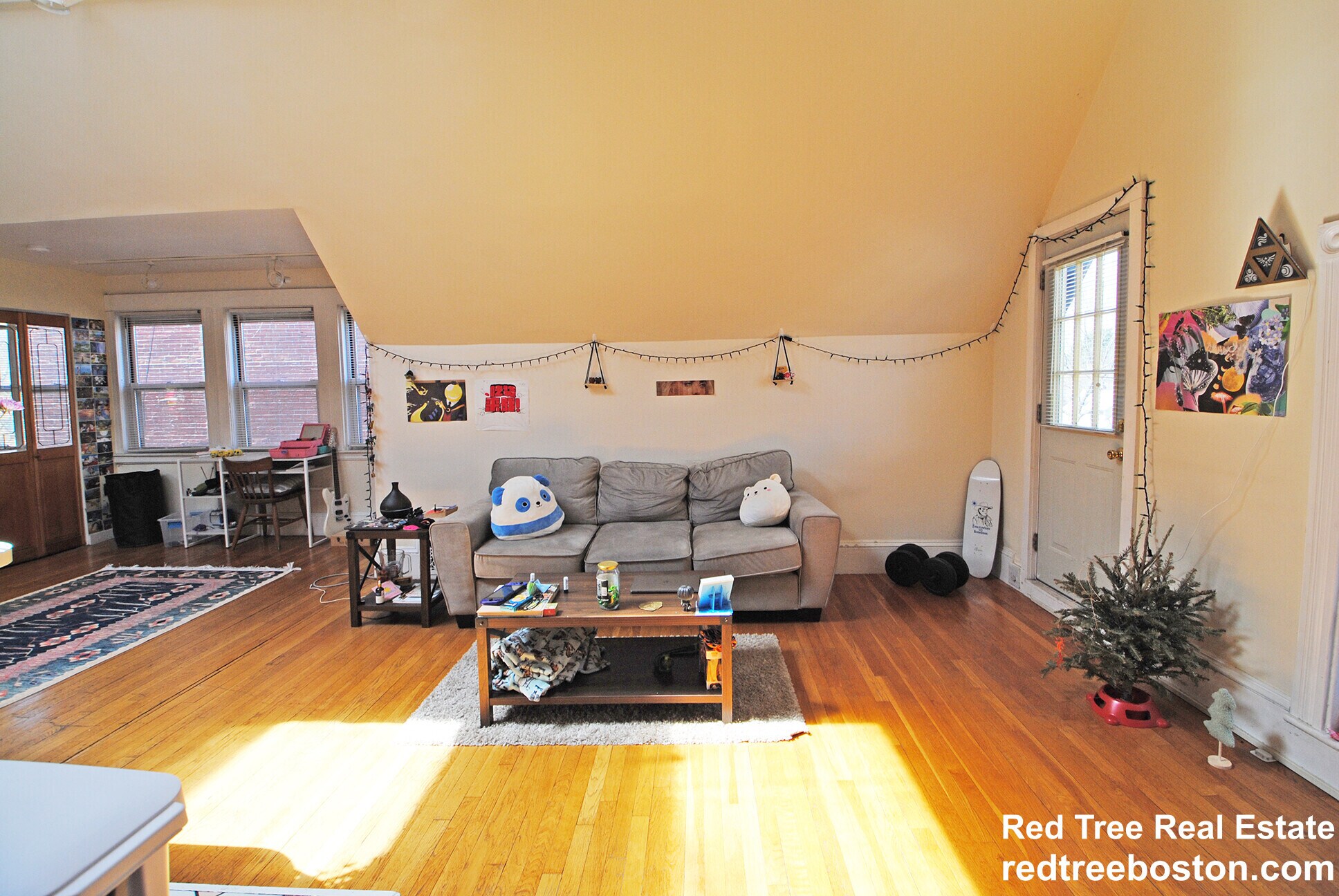 Building Photo - 1678 Beacon St