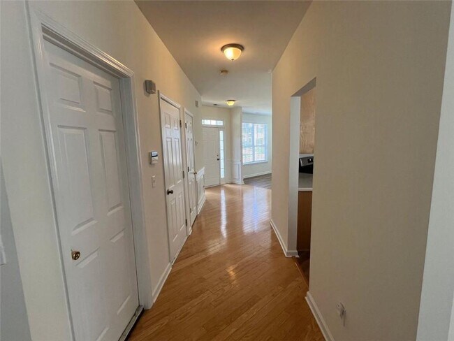 Building Photo - 421 Holland Springs Dr NW
