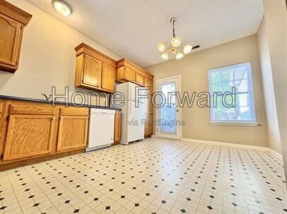 Building Photo - 1125 Parliament Way