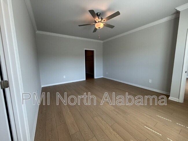 Building Photo - 204 Cobbdale Park Dr