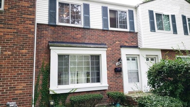 Building Photo - 22833 Lakeshore Dr