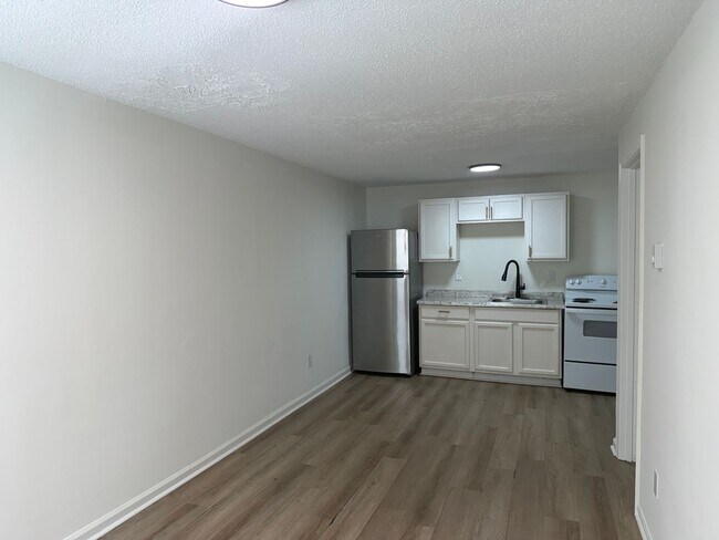 Building Photo - 78 Oak Ridge Dr