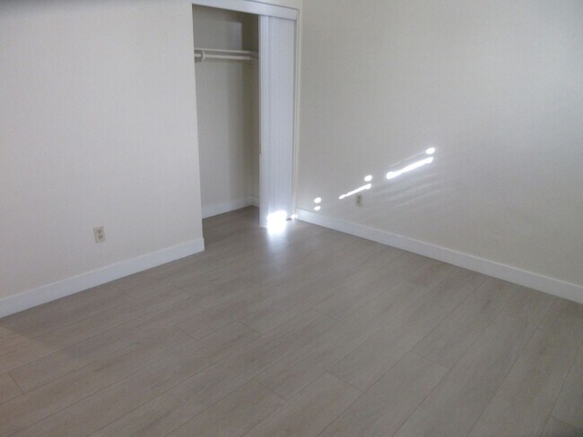 Building Photo - Duggan Property Management, Inc presents this 3BR +2.5 bath in Encino Village Townhomes