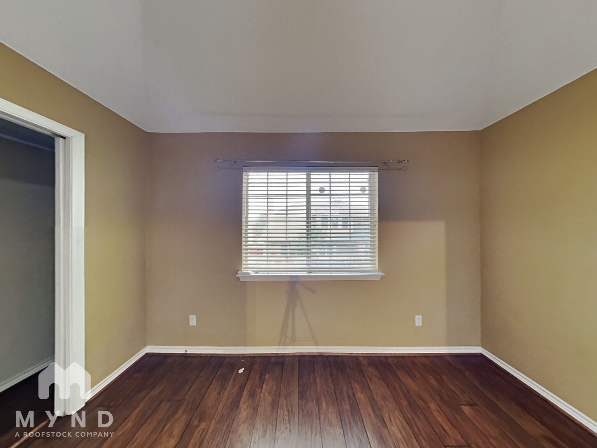 Building Photo - 102 Elm Fork Dr