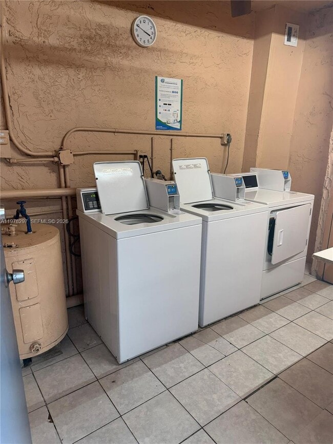 Building Photo - 750 NW 43rd Ave