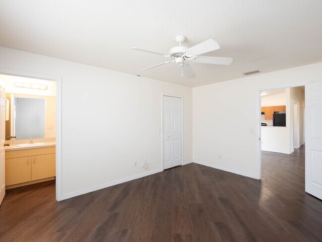 Building Photo - "Freshly Painted 3-Bed  with 2 Baths Home ...