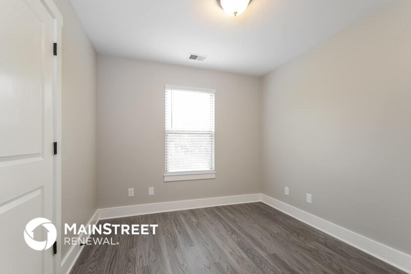 Building Photo - 920 Moonlite Dr