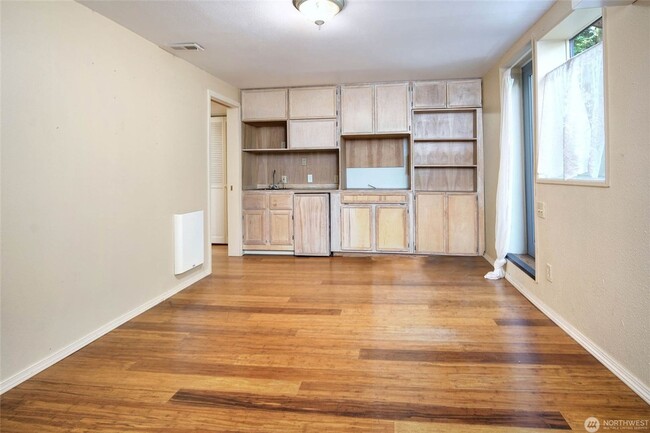 Building Photo - 4bd/3ba Seattle Home