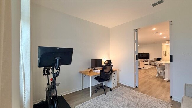 Building Photo - 5723 Cattle Rnch Dr