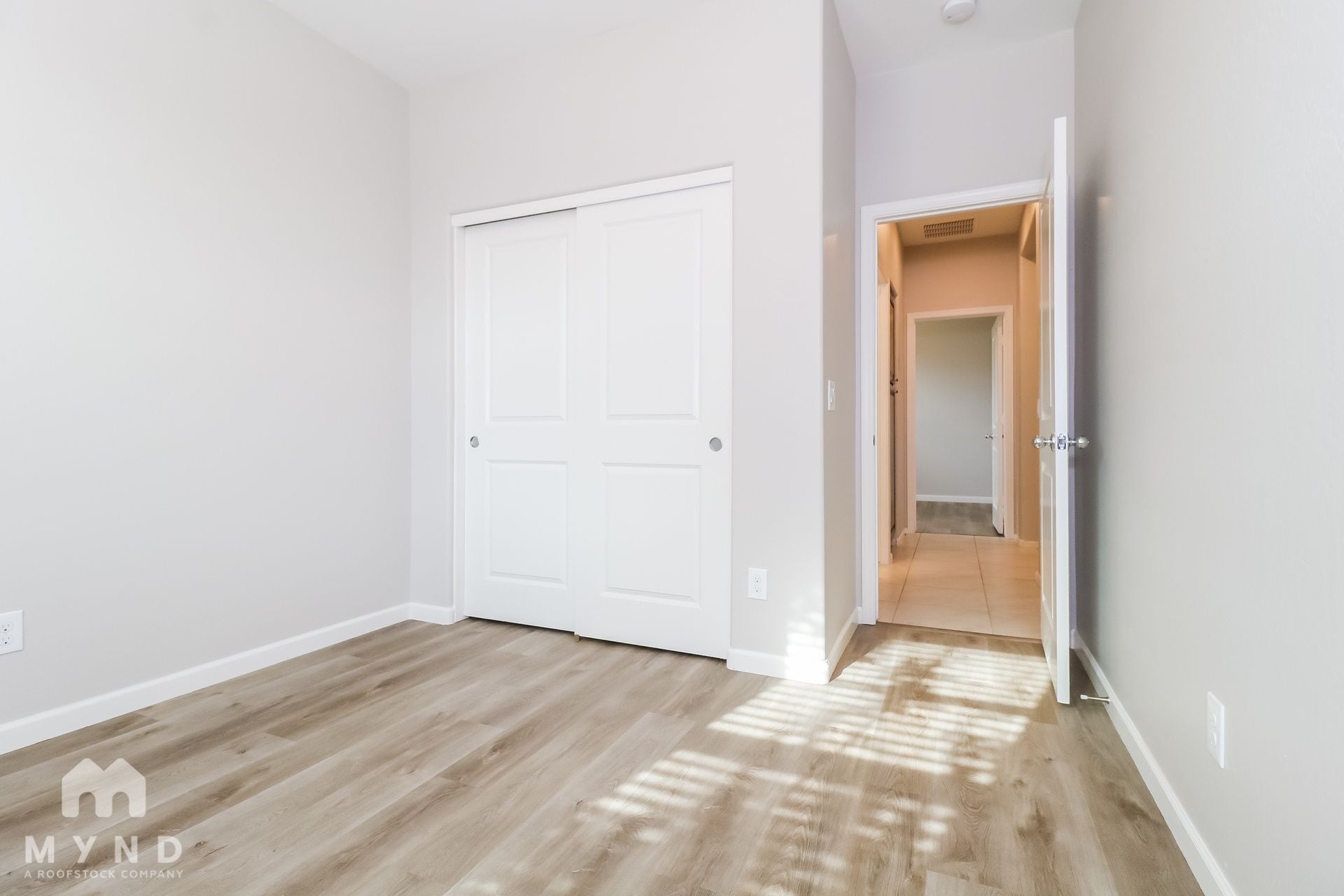 Building Photo - 2626 S 120th Dr