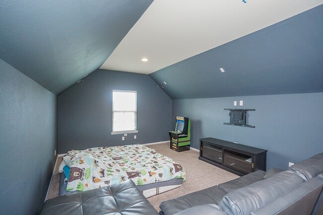Building Photo - 9506 Bonbrook Bend Ln