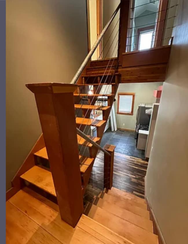 Building Photo - 5-Bedroom Home in SE Portland!