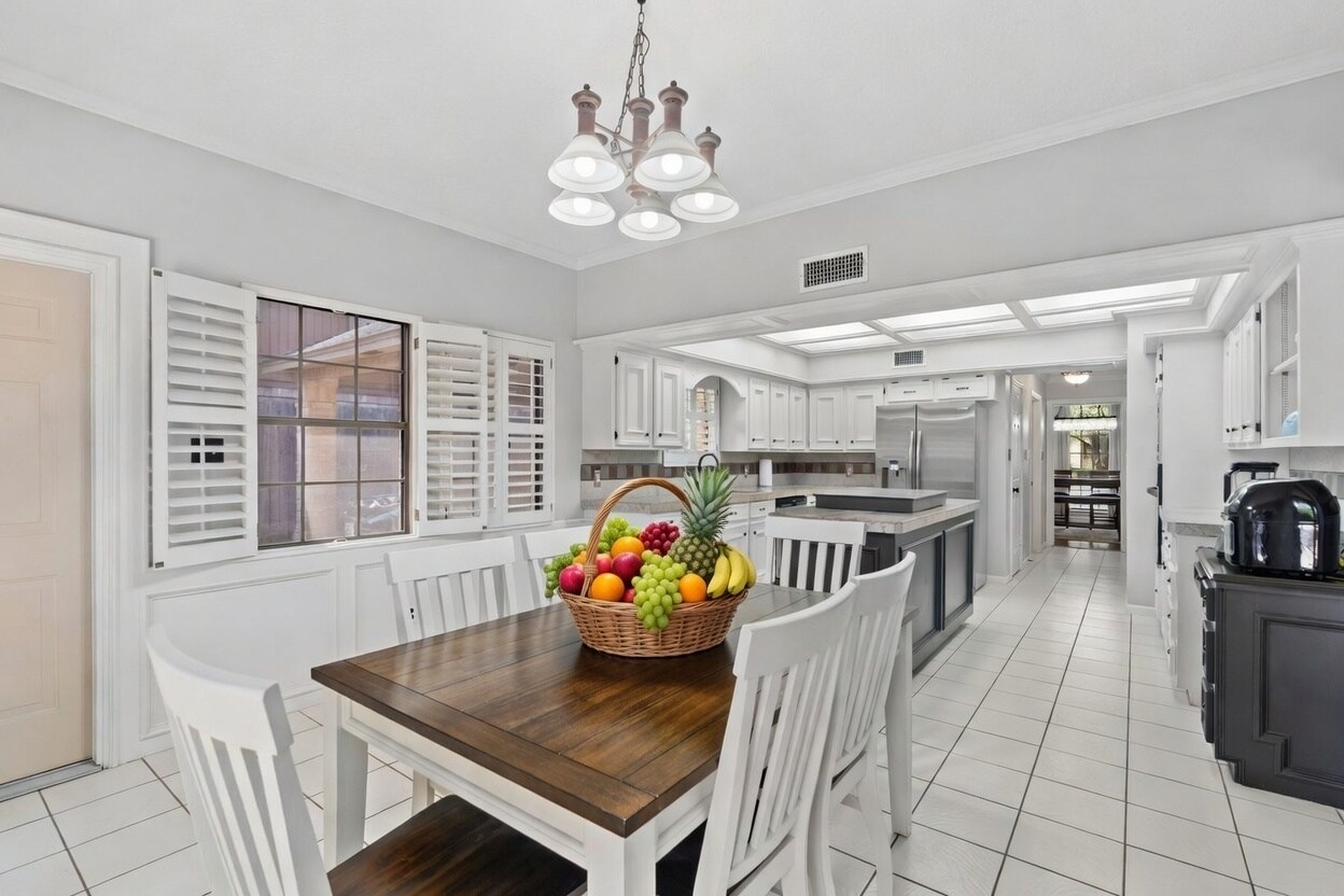 Building Photo - 1218 Emerald Green Ln