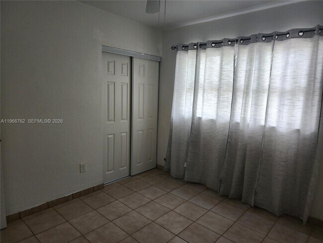 Building Photo - 16311 SW 102nd Ct
