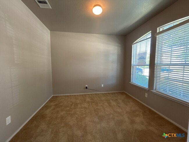 Building Photo - 3406 Cricklewood Drive
