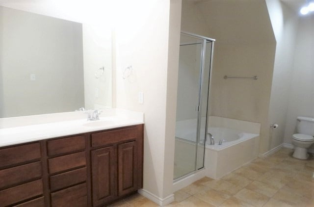 Building Photo - 5547 Cecina Dr