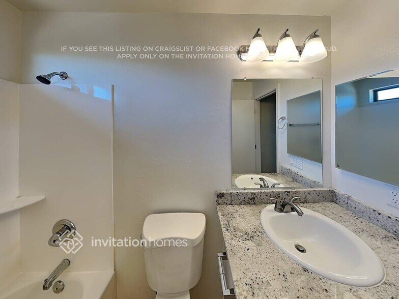 Building Photo - 15555 W Meade Ln